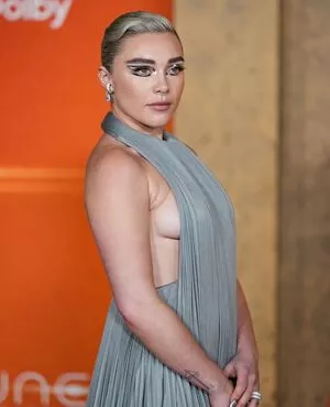 Florence Pugh / florencepugh nude photo #1159