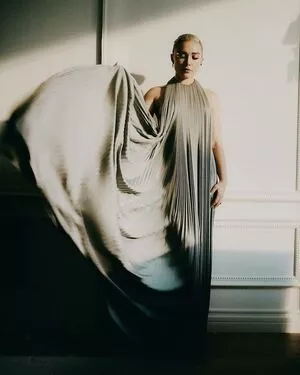 Florence Pugh / florencepugh nude photo #1164