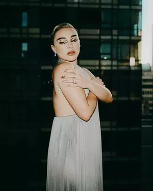Florence Pugh / florencepugh nude photo #1165