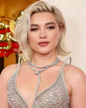 Florence Pugh / florencepugh nude photo #1183