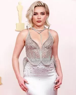 Florence Pugh / florencepugh nude photo #1187