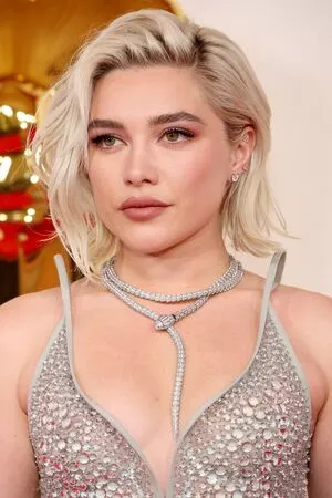 Florence Pugh / florencepugh nude photo #1192