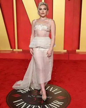 Florence Pugh / florencepugh nude photo #1198