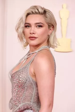 Florence Pugh / florencepugh nude photo #1207