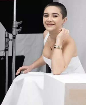 Florence Pugh / florencepugh nude photo #1347