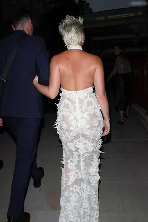 Florence Pugh / florencepugh nude photo #1361