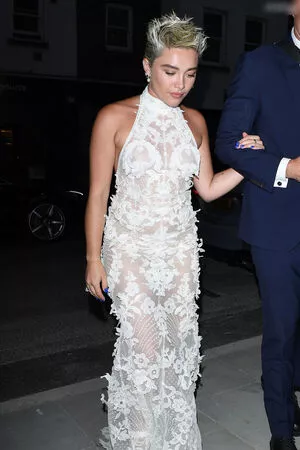 Florence Pugh / florencepugh nude photo #1362