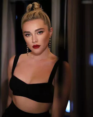 Florence Pugh / florencepugh nude photo #1374