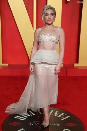 Florence Pugh / florencepugh nude photo #1459