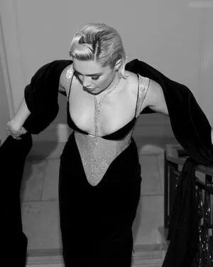 Florence Pugh / florencepugh nude photo #1489