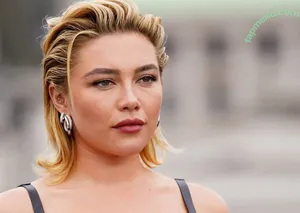 Florence Pugh / florencepugh nude photo #1990
