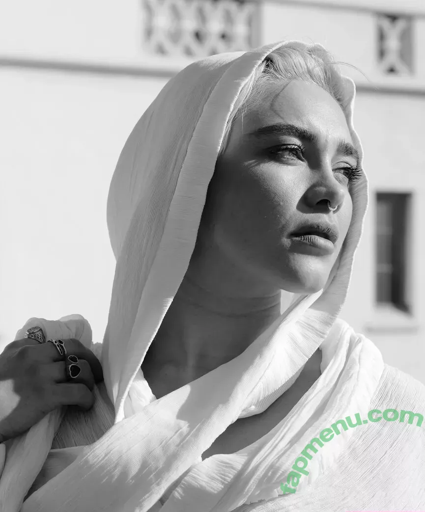 Florence Pugh nude photo #1088 (florencepugh)