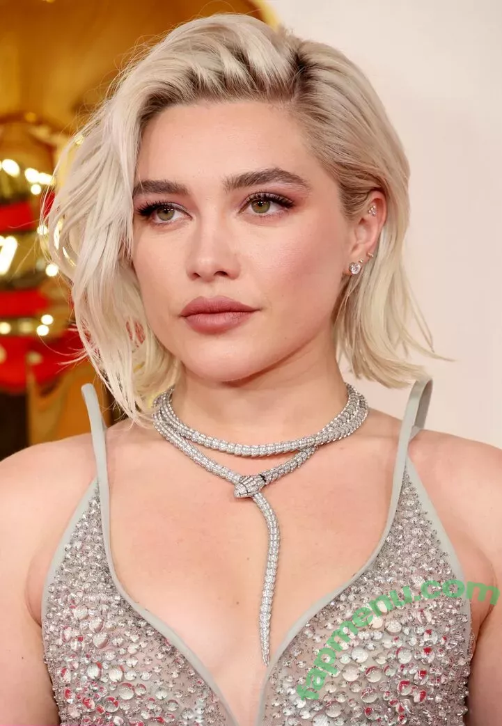 Florence Pugh nude photo #1201 (florencepugh)