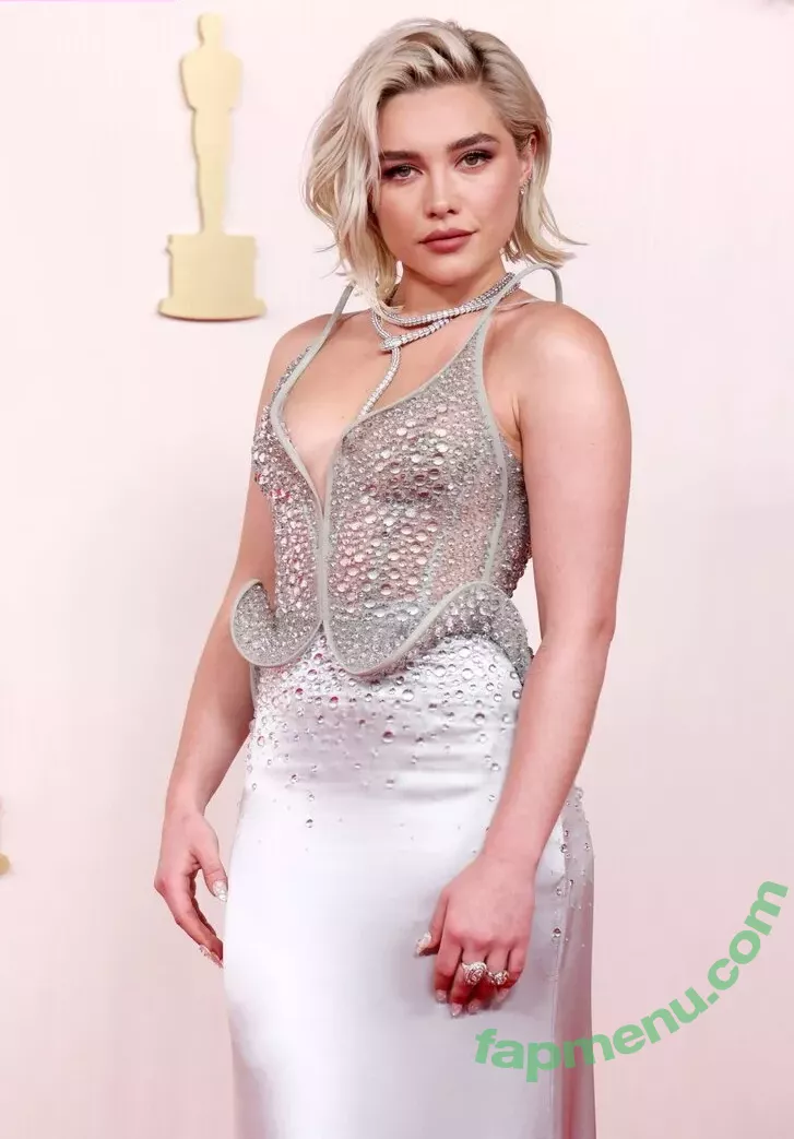 Florence Pugh nude photo #1203 (florencepugh)