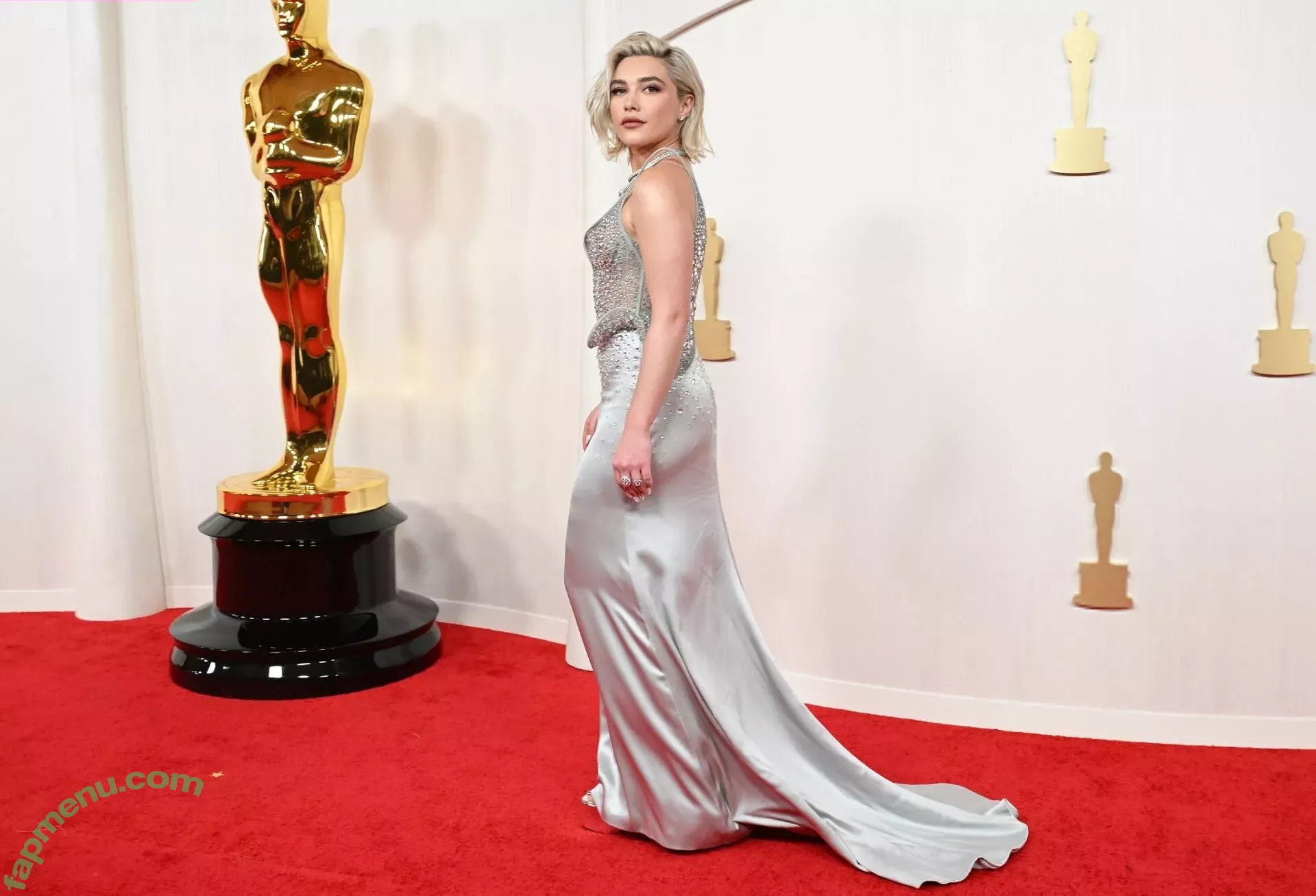 Florence Pugh nude photo #1232 (florencepugh)