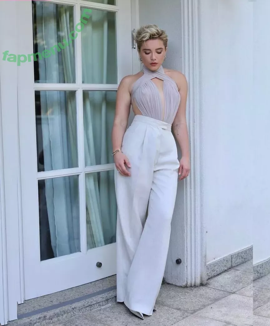 Florence Pugh nude photo #1418 (florencepugh)