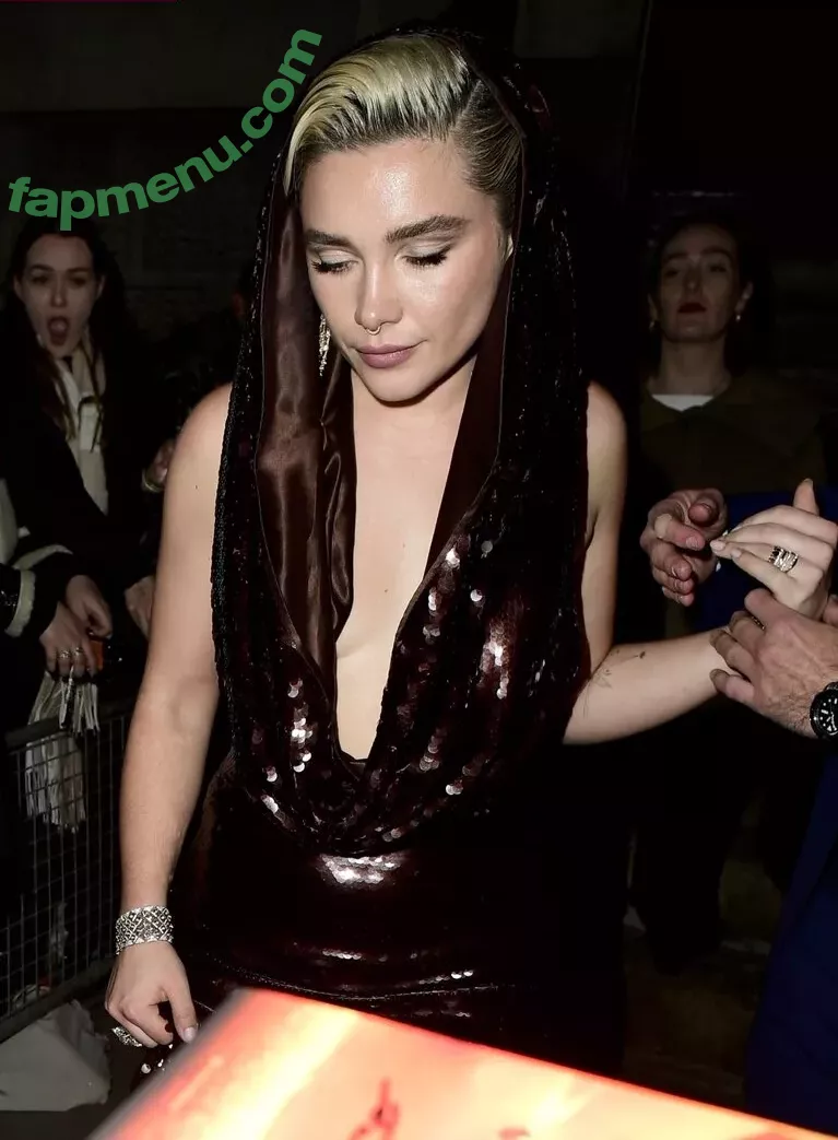 Florence Pugh nude photo #1428 (florencepugh)