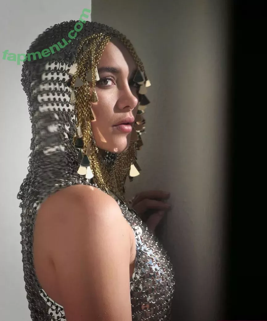 Florence Pugh nude photo #1553 (florencepugh)