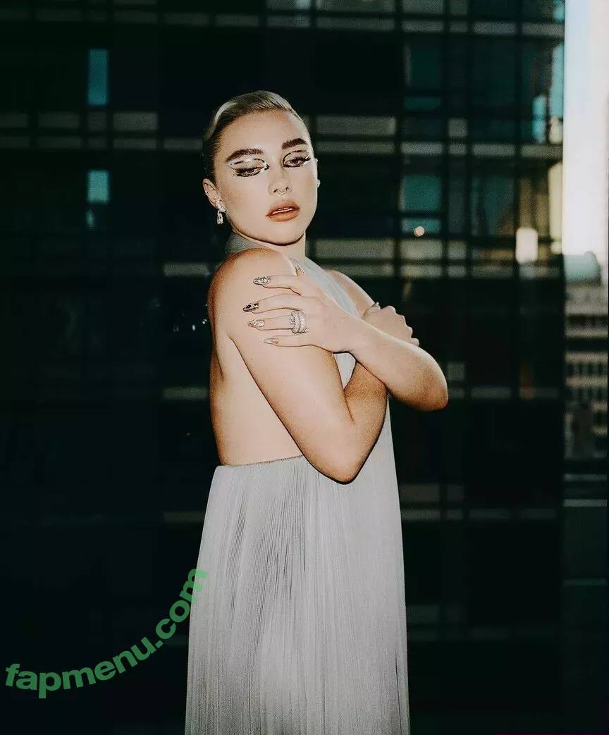 Florence Pugh nude photo #1566 (florencepugh)