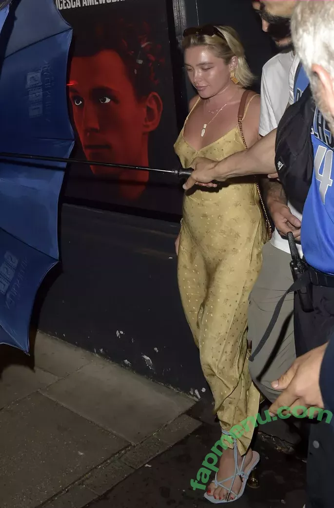 Florence Pugh nude photo #1582 (florencepugh)