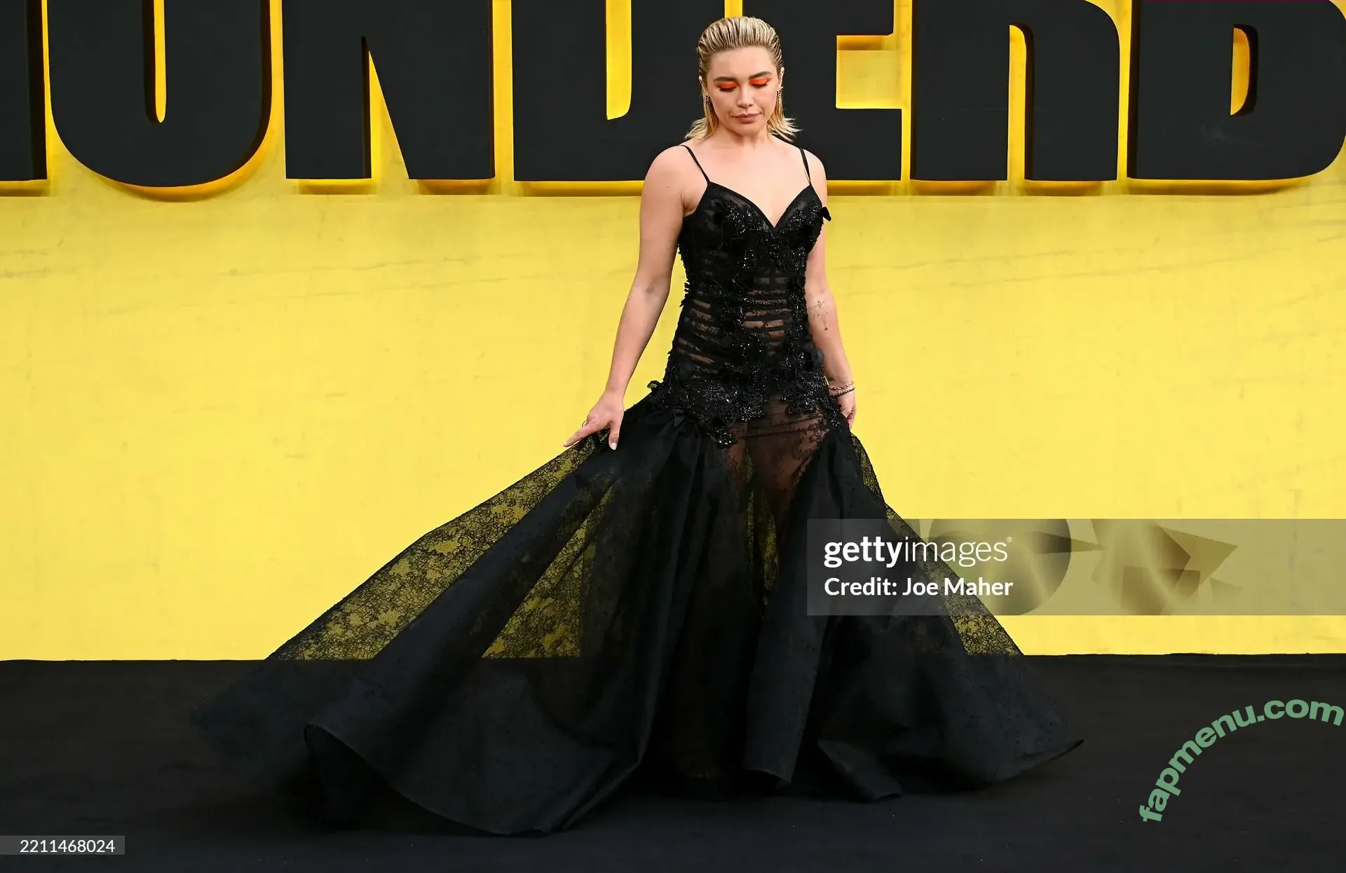 Florence Pugh nude photo #1910 (florencepugh)