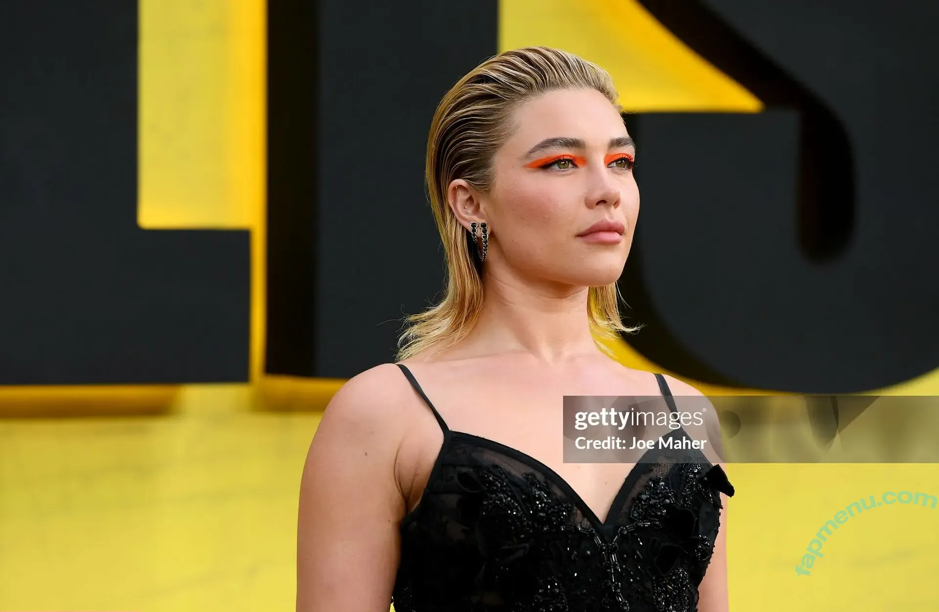 Florence Pugh nude photo #1911 (florencepugh)