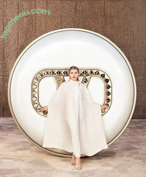 Florence Pugh / florencepugh nude photo #2176
