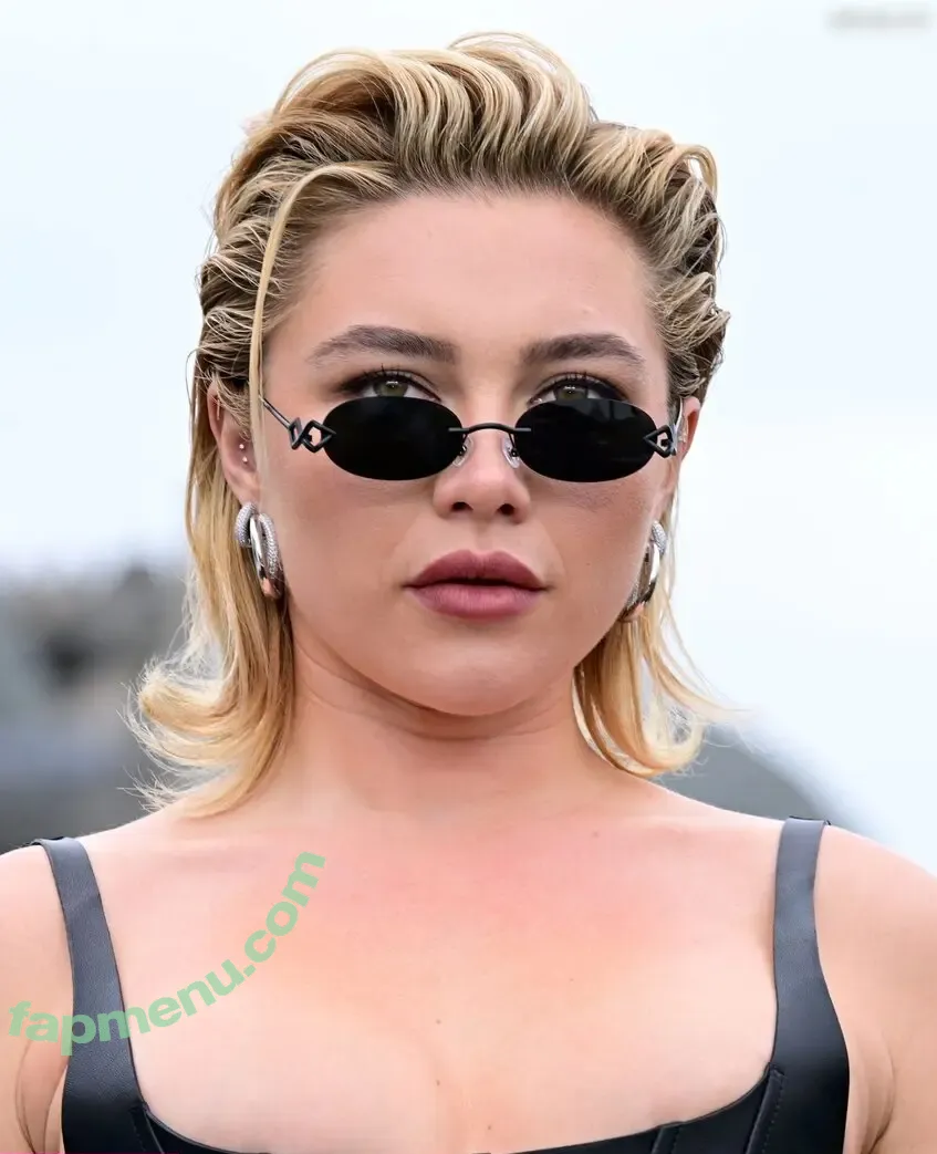 Florence Pugh nude photo #2002 (florencepugh)