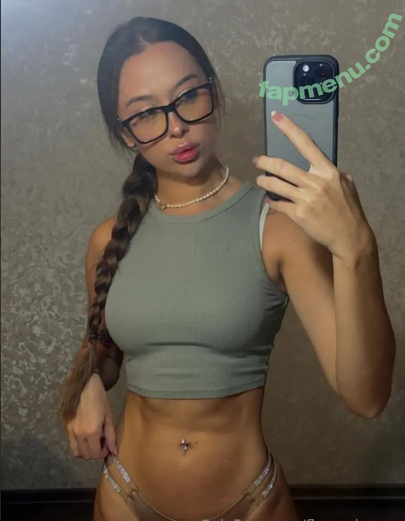 flov_princess nude photo #2109 (flo.imvu)