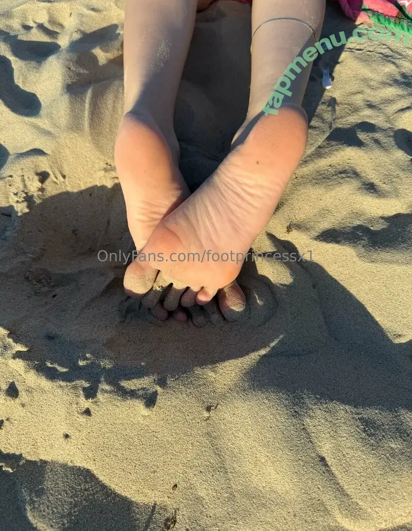 footprincessx1 nude photo #0039 (thereal_raneesa)