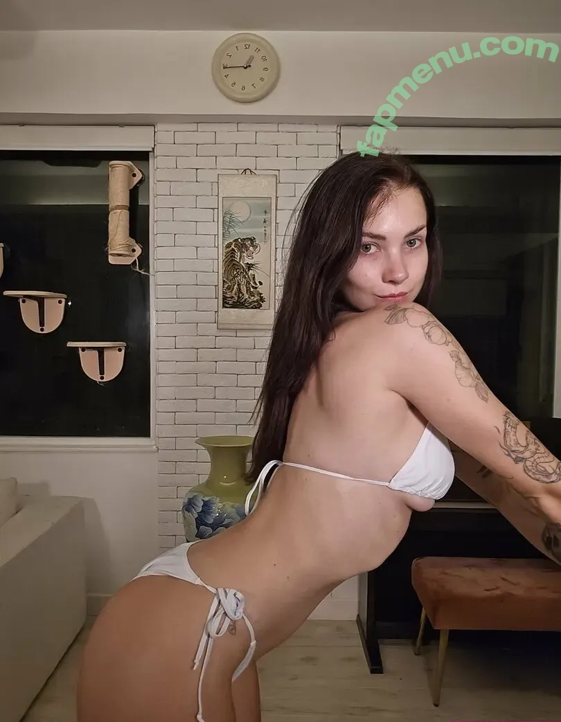 foxylanaa nude photo #0069 (privatelanaaa)