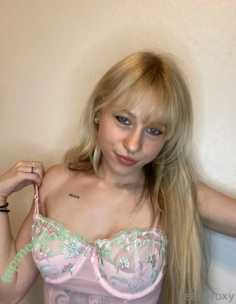 foxylust nude photo #0041 (foxylust)