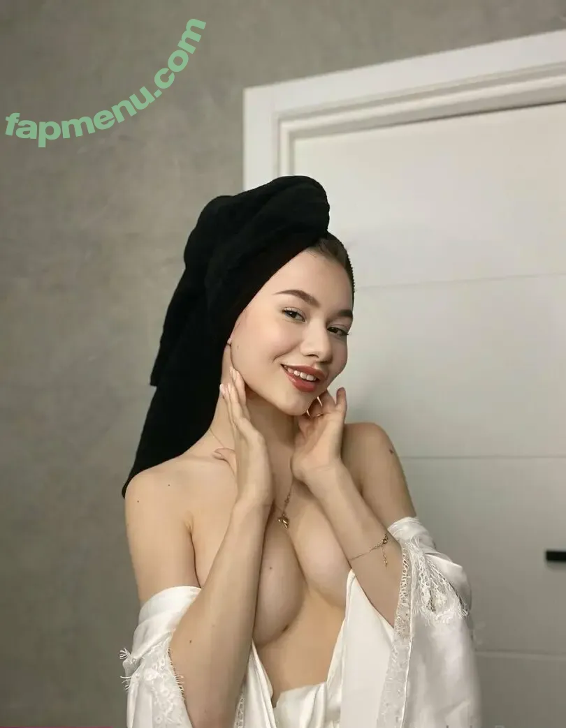 foxyuzumaki nude photo #0791 (uzumakifoxy)