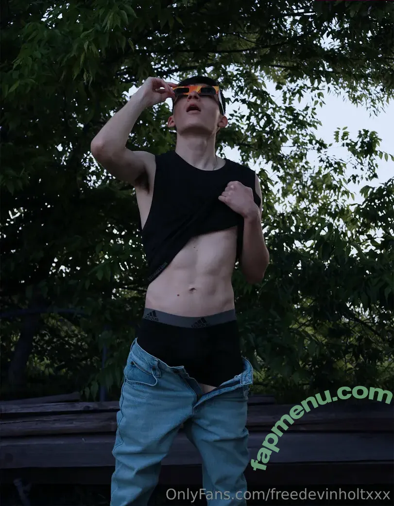 freedevinholtxxx nude photo #0001 (freedevinholtxxx)