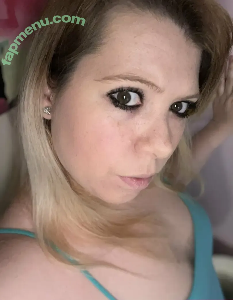 freelouisehazel nude photo #0002 (freelouisehazel)