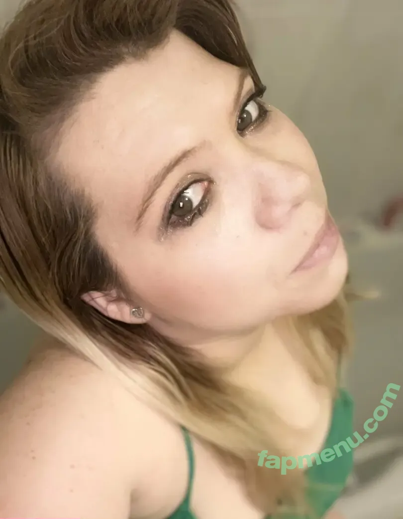 freelouisehazel nude photo #0003 (freelouisehazel)