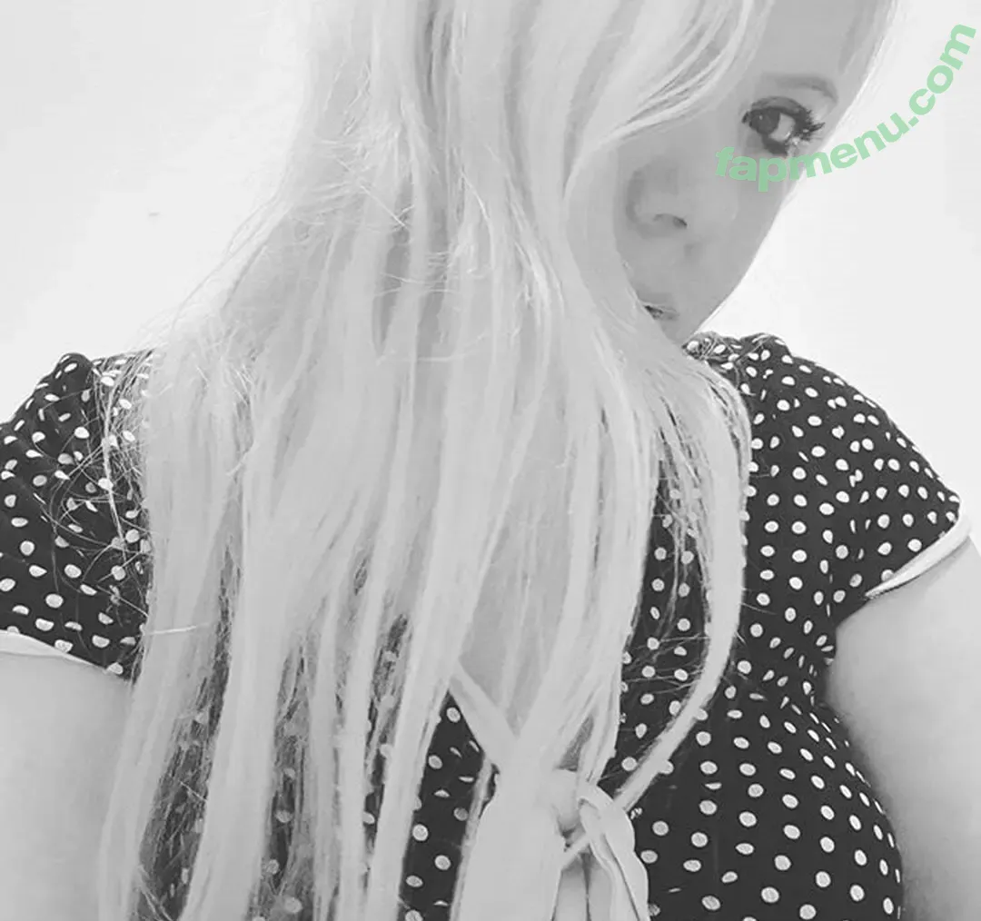 freelouisehazel nude photo #0018 (freelouisehazel)