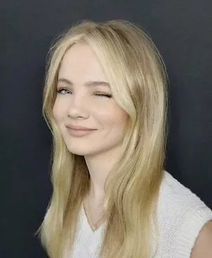 Freya Allan / Ciri / freyaallan / freyaallann nude photo #0011