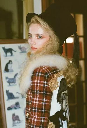 Freya Allan / Ciri / freyaallan / freyaallann nude photo #0135