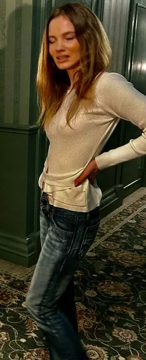 Freya Allan / Ciri / freyaallan / freyaallann nude photo #0167