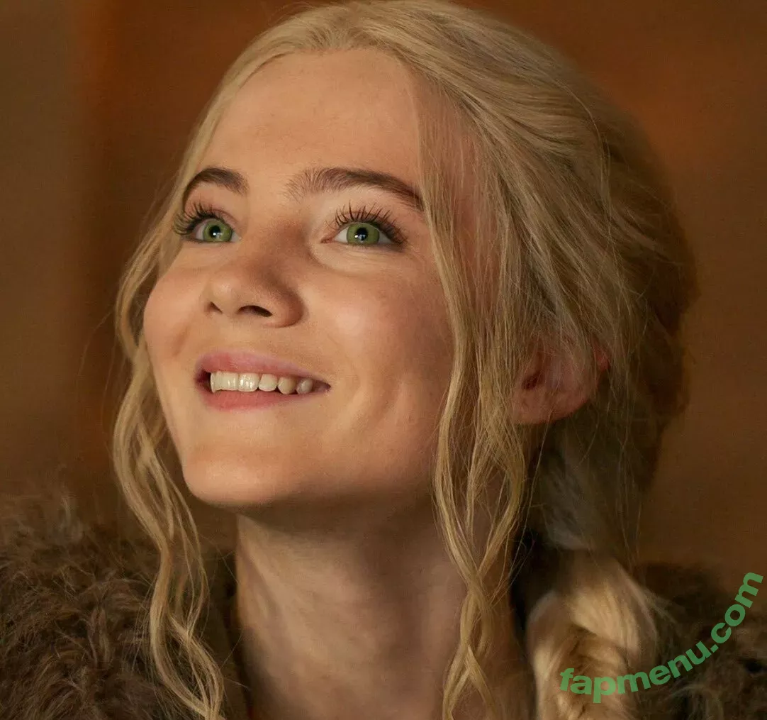Freya Allan nude photo #0078 (Ciri / freyaallan / freyaallann)