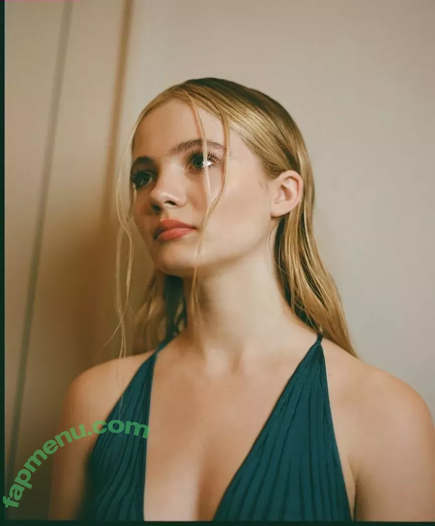 Freya Allan nude photo #0119 (Ciri / freyaallan / freyaallann)