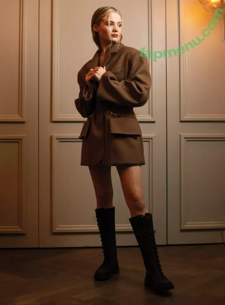 Freya Allan nude photo #0120 (Ciri / freyaallan / freyaallann)