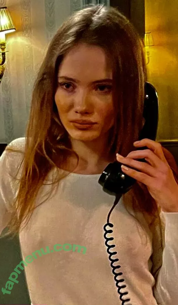 Freya Allan nude photo #0166 (Ciri / freyaallan / freyaallann)