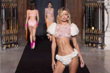 Frida Aasen / frida_aasen nude photo #0202