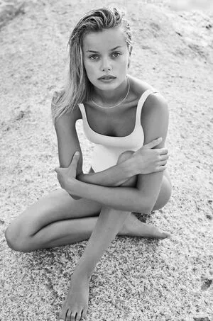 Frida Aasen / frida_aasen nude photo #0440