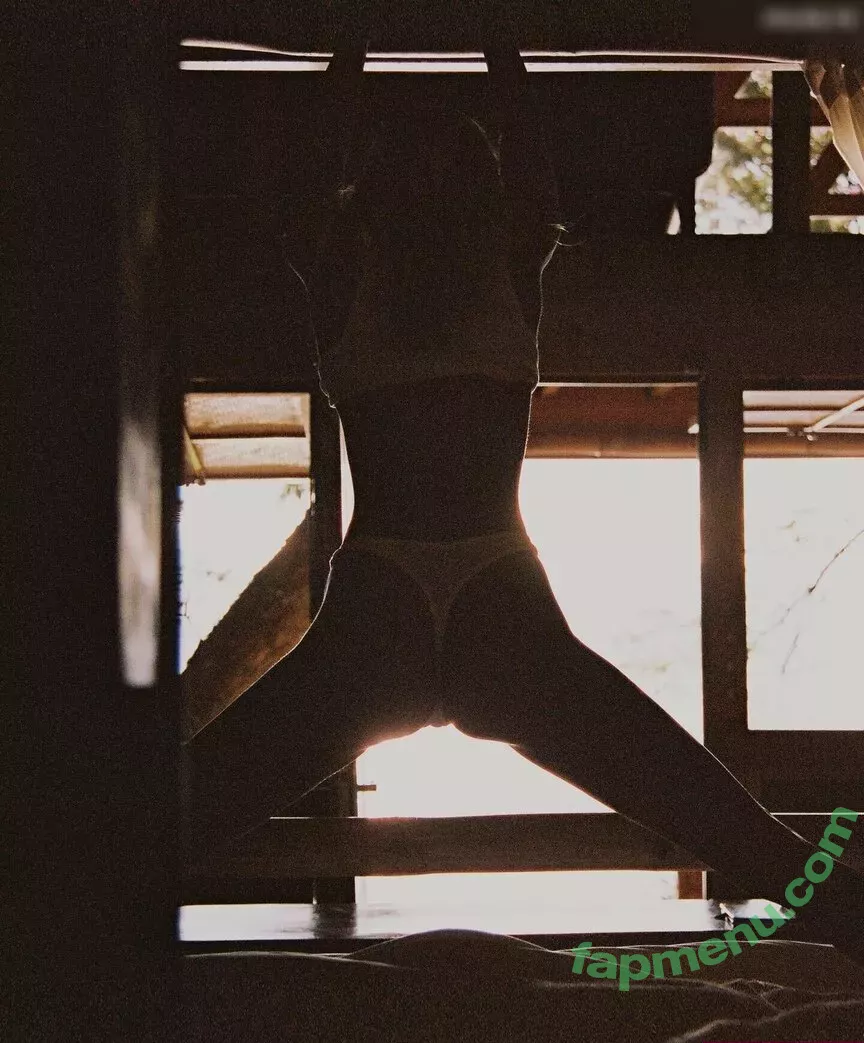 Frida Aasen nude photo #0217 (frida_aasen)