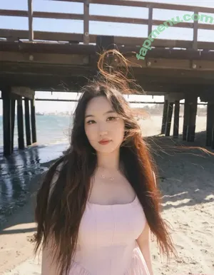 Fufu Flutters ASMR / fufumochii nude photo #0023