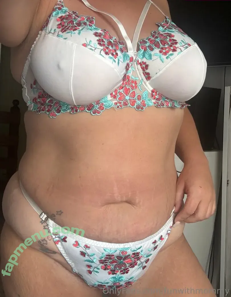 funwithmommy nude photo #1494 (funwithmommy)