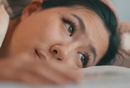 Fuslie / Leslie nude photo #0032